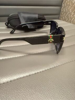 Black Men's Sunglasses with Green-Red Accent